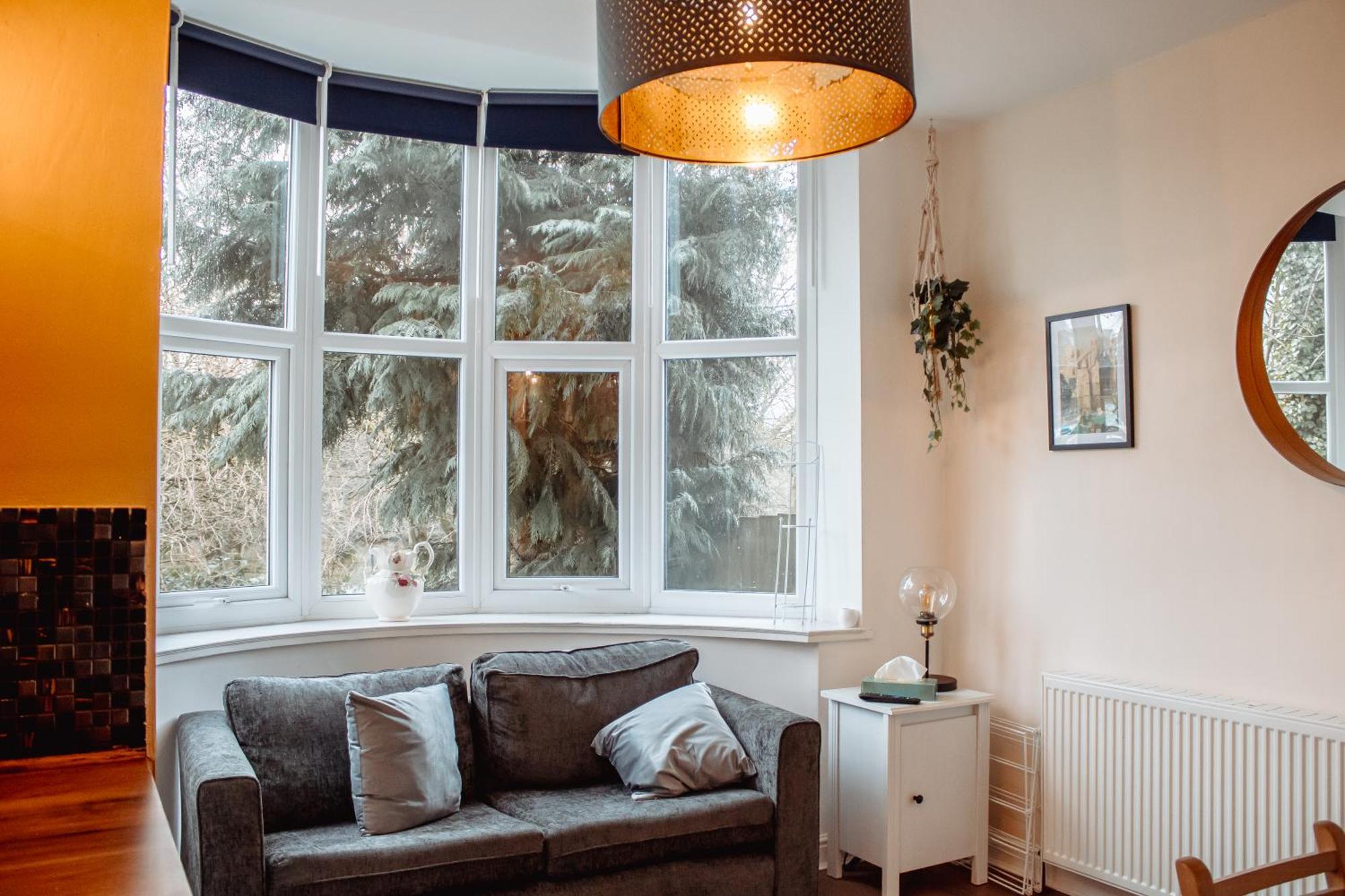 Spacious Flat With Free Parking Διαμέρισμα Χαρογκέιτ Εξωτερικό φωτογραφία
