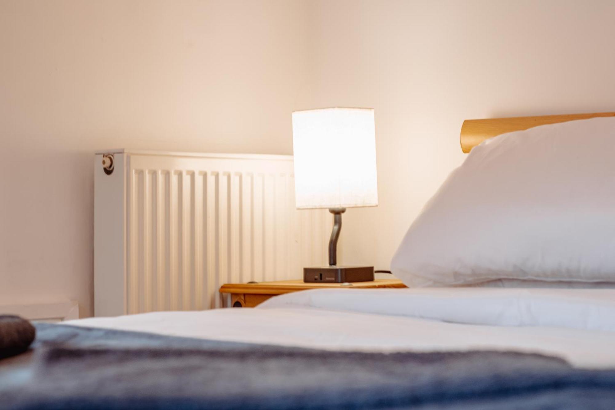 Spacious Flat With Free Parking Διαμέρισμα Χαρογκέιτ Εξωτερικό φωτογραφία